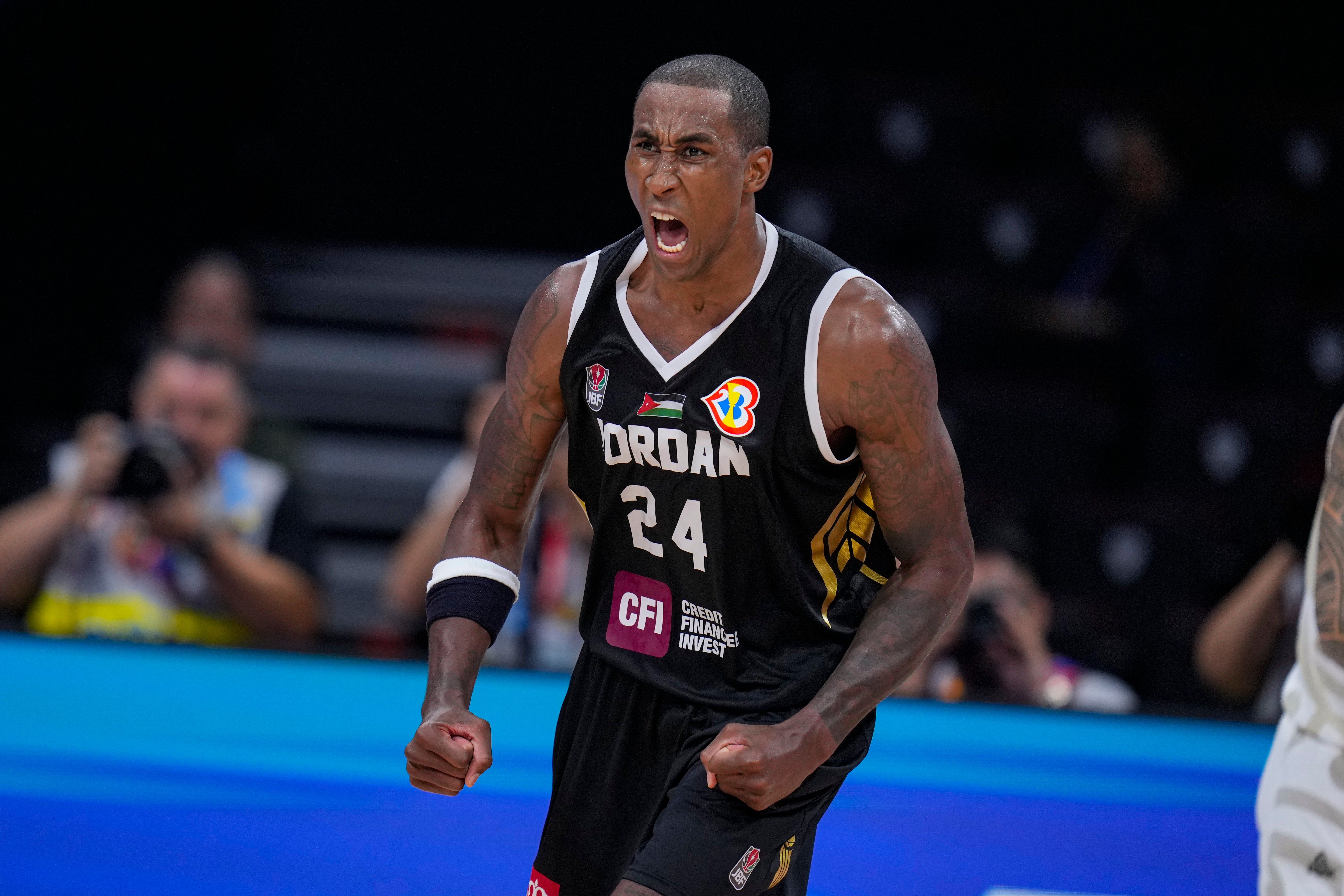 スポーツ選手 RONDAEHOLLIS-JEFFRSON Player of the Game: Rondae