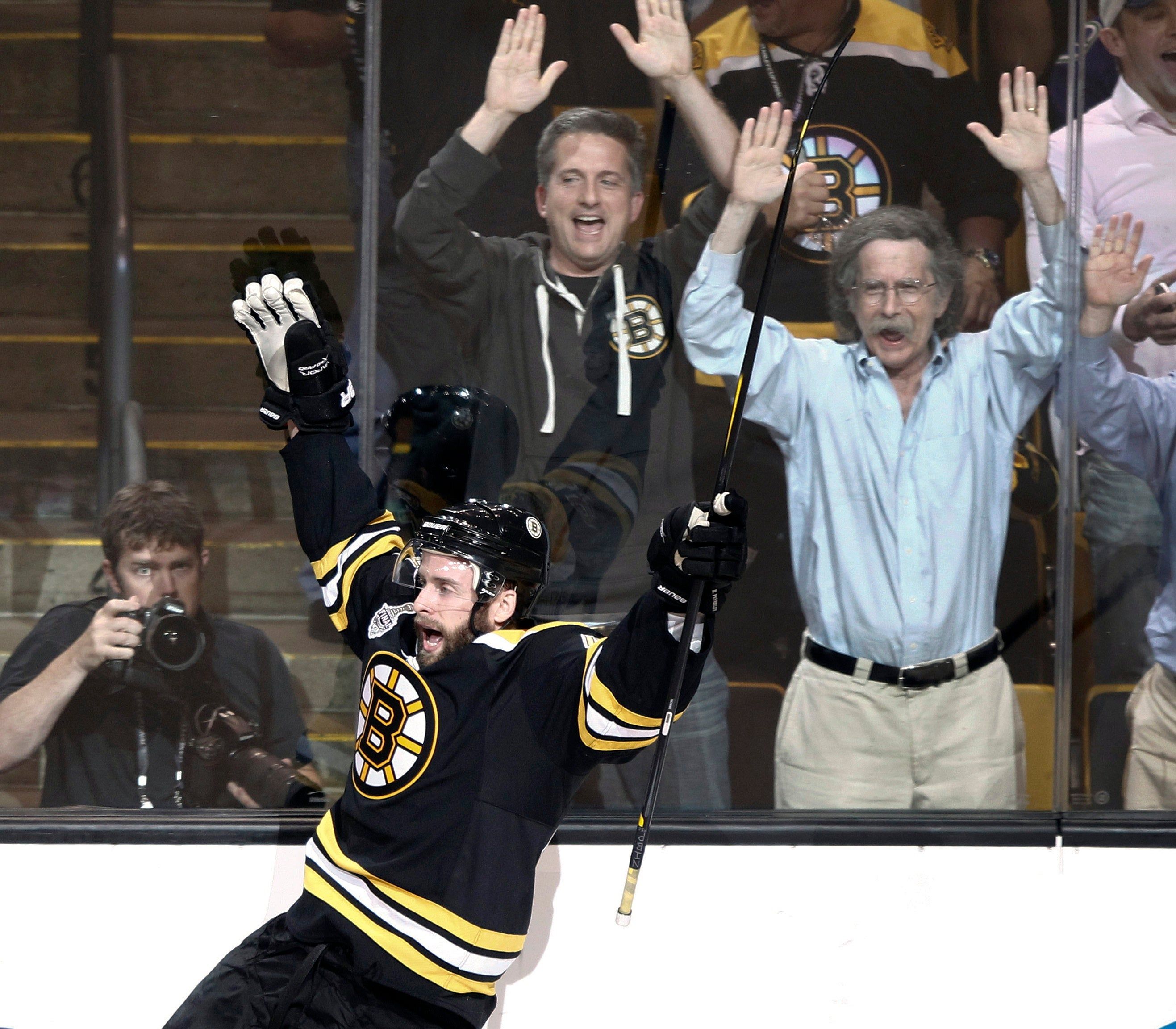 deadspin-from-the-sports-guy-vault-bill-simmons-ranks-the-worst-fans