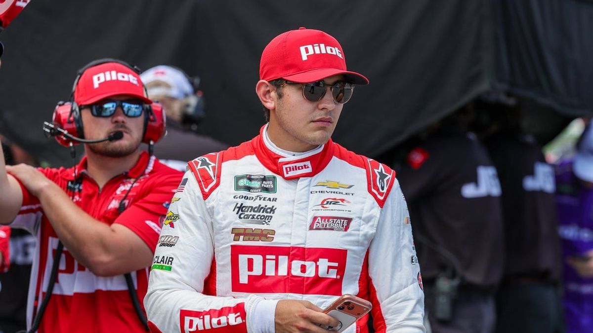 Sammy Smith wins Truck Race at Talladega, Kaden Honeycutt extends lead