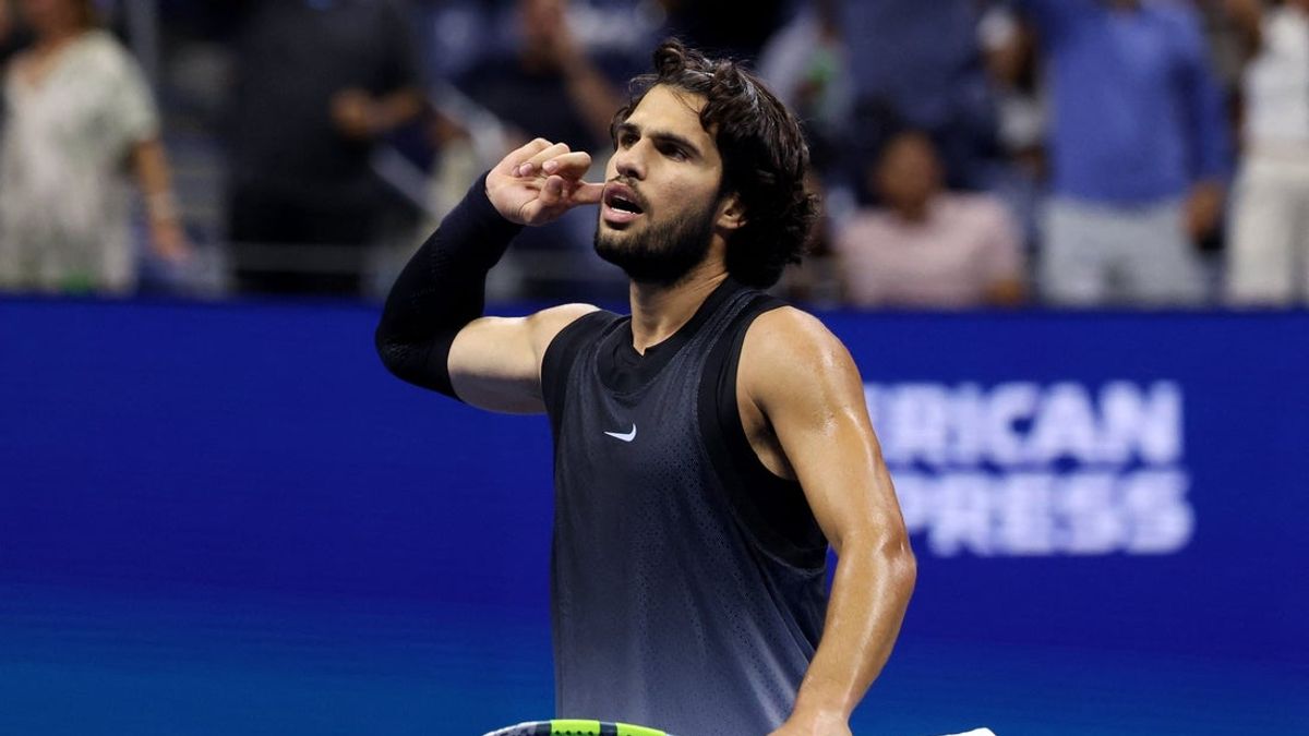 ATP roundup: Top seeds Zverev, Alcaraz advance to semis in Vienna ATP roundup: Top seeds Zverev, Alcaraz advance to semis in Vienna