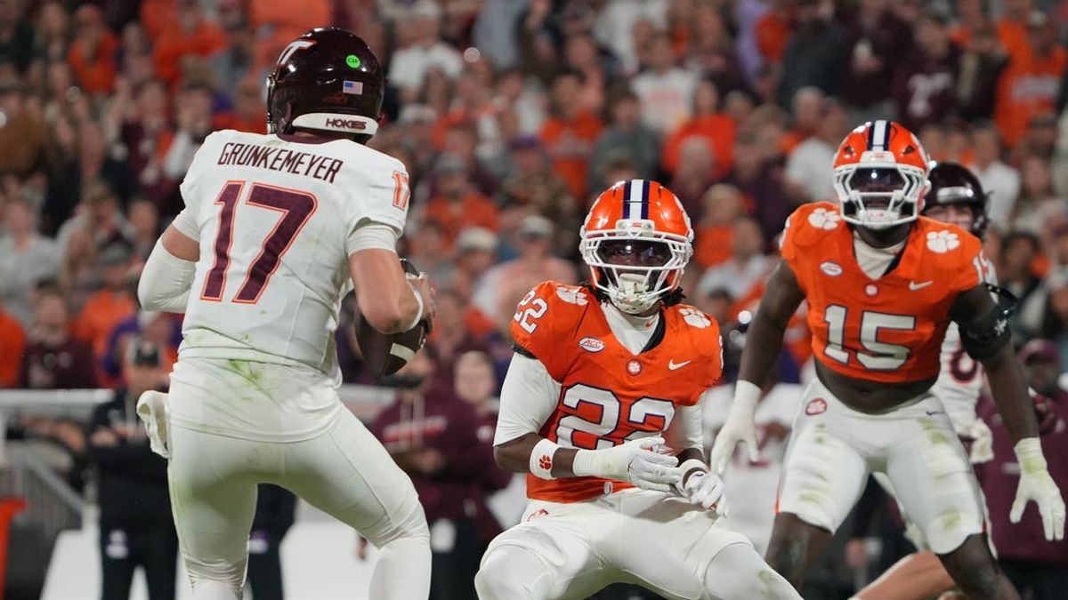 Ethan Grunkemeyer’s late TD pass lifts Virginia Tech over Clemson
