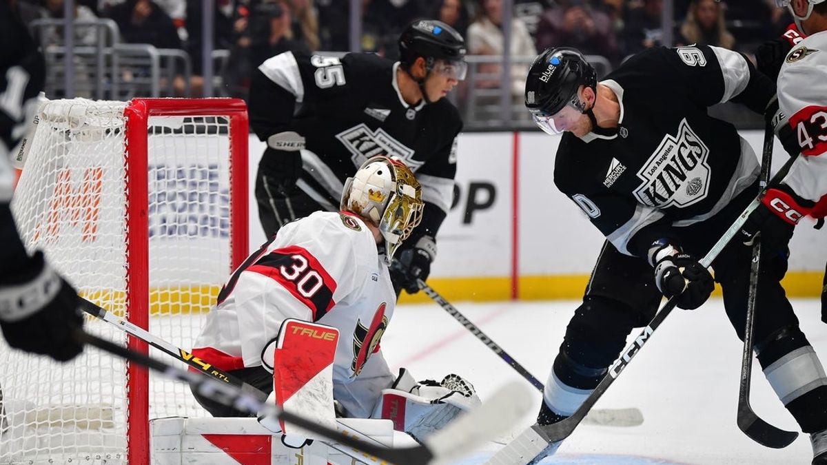 Kings squander 4-goal edge in third period, nip Senators in OT
