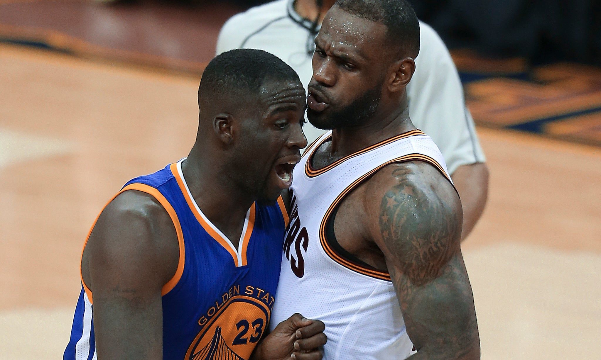 Deadspin | Draymond Green's Dick Punch Has Earned Him A Suspension From  Game 5