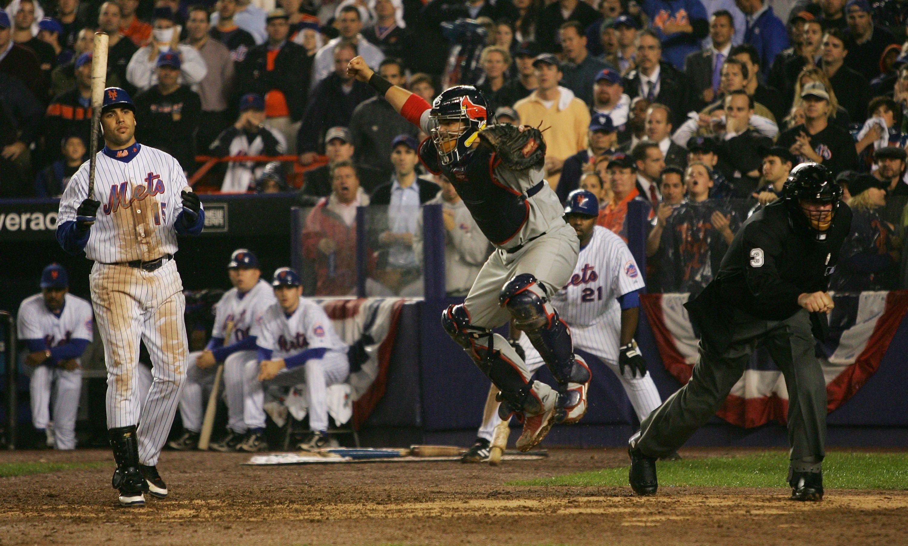 Deadspin | 10 Years Ago Today, Carlos Beltran Didn't Swing