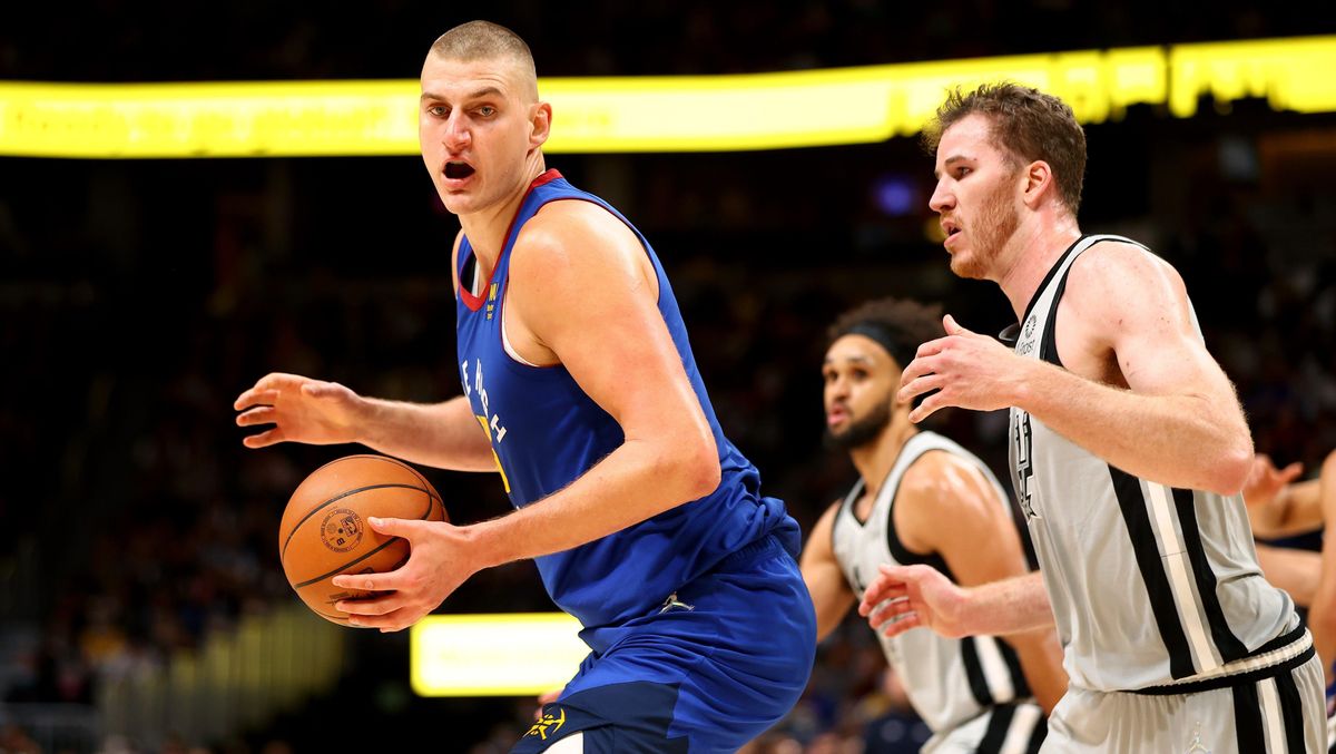 Nikola Jokić is having a dominant season.