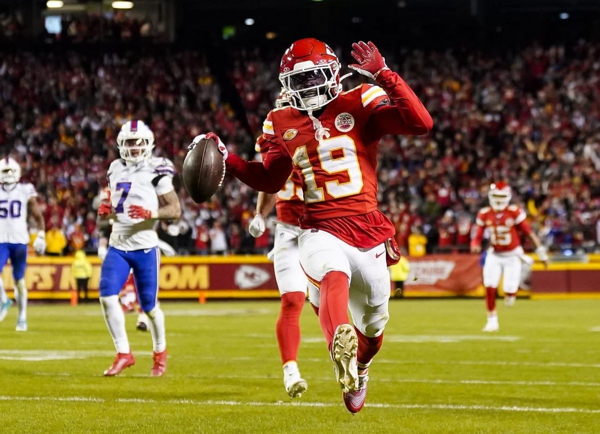 Dec 10, 2023; Kansas City, Missouri, USA; Kansas City Chiefs wide receiver Kadarius Toney (19) scores a touchdown during the second half against the Buffalo Bills at GEHA Field at Arrowhead Stadium. The play would be called back due to an offensive penalty.