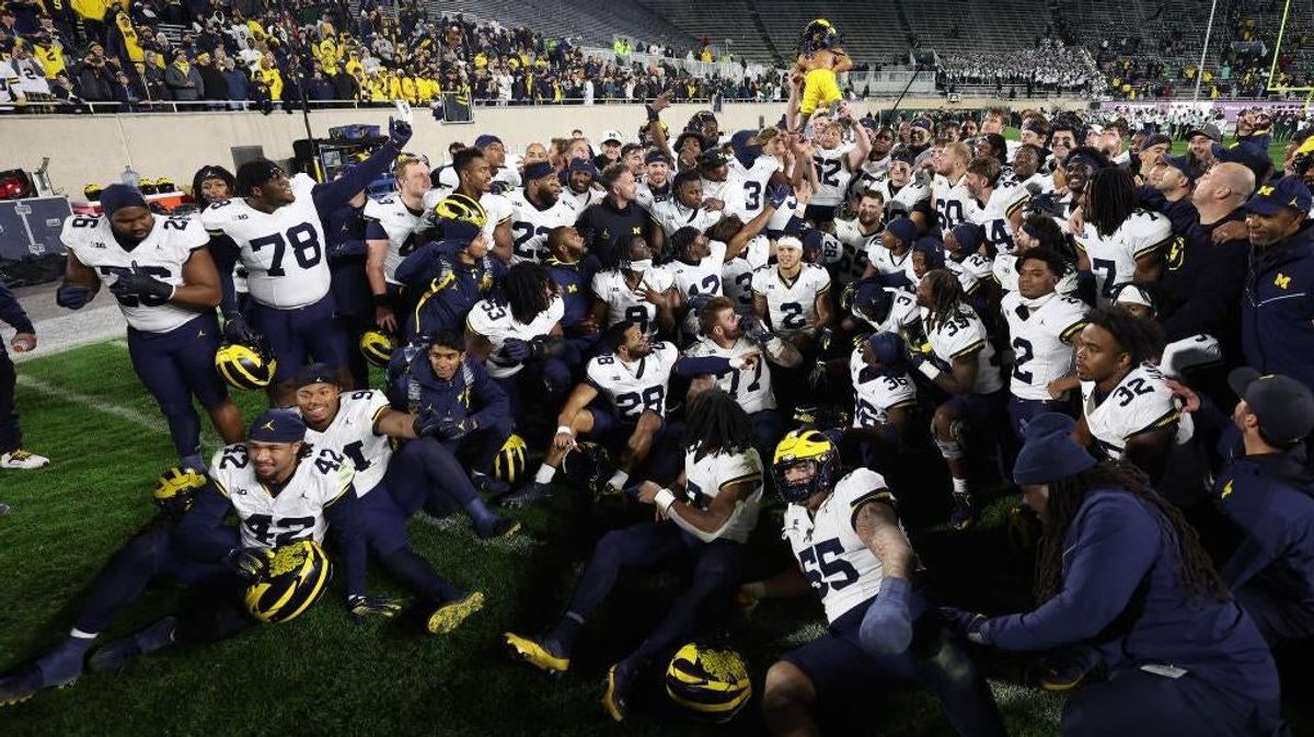 Los Michigan Wolverines están actualmente envueltos en una controversia muy tonta.