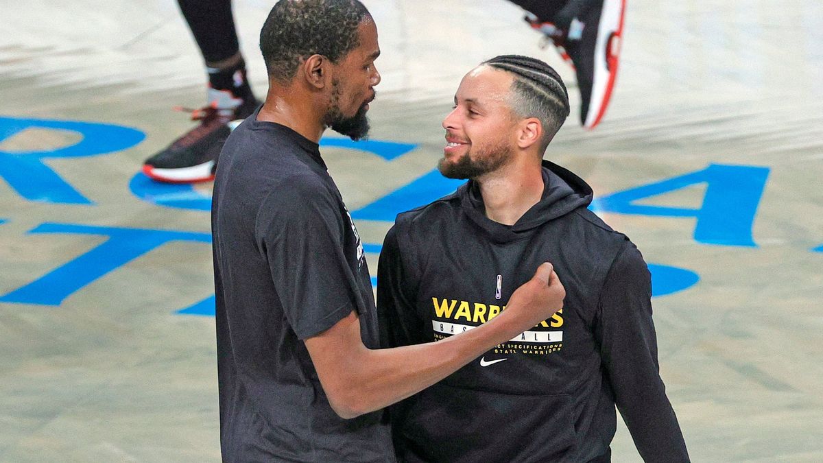 Kevin Durant took issue with the idea that Steph Curry faced double teams while the two were teammates.