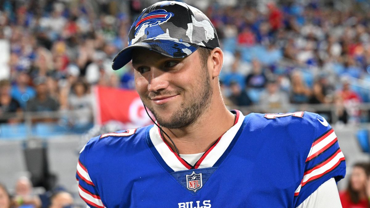 Find someone who looks at you the way Josh Allen looks at the rest of his team.