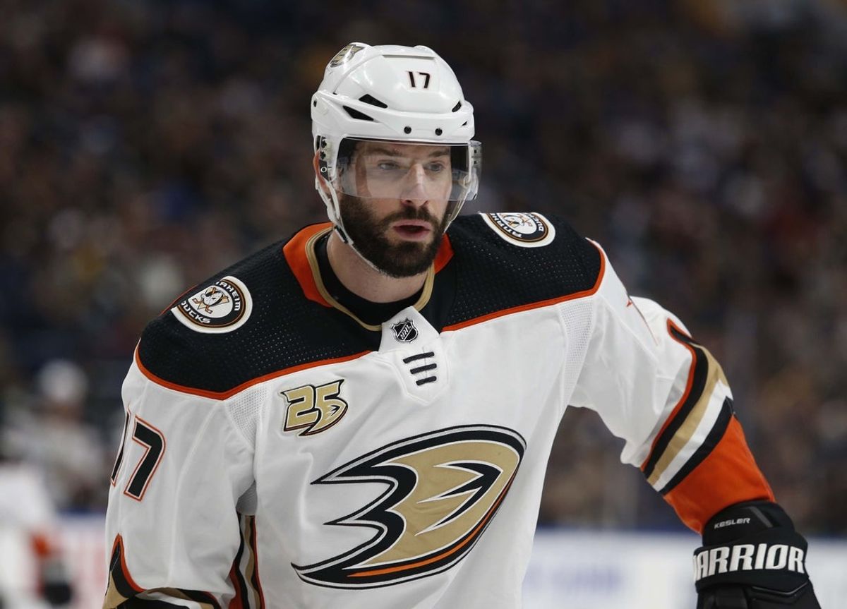 Dec 22, 2018; Buffalo, NY, USA; Anaheim Ducks center Ryan Kesler (17) looks for the puck during the first period against the Buffalo Sabres at KeyBank Center. Mandatory Credit: Timothy T. Ludwig-Imagn Images