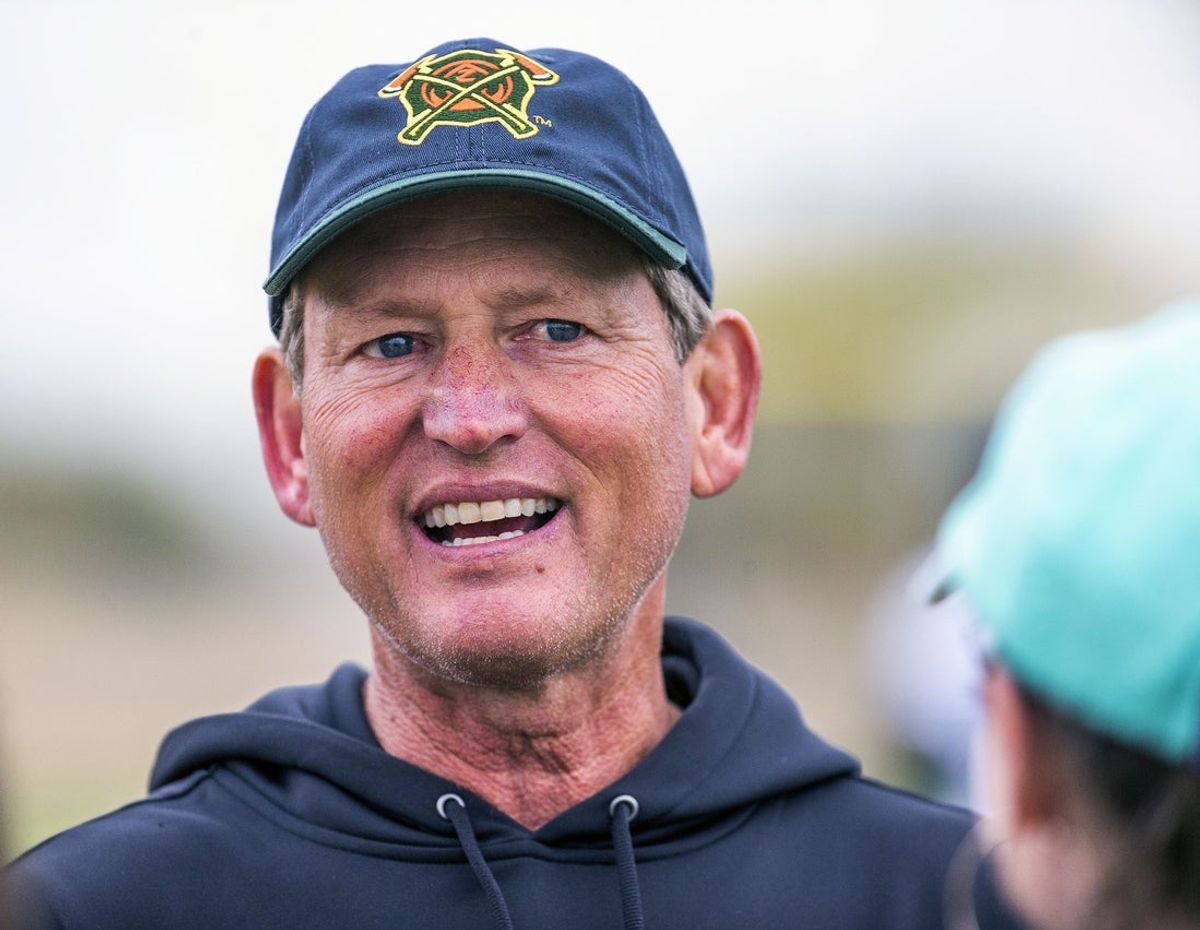 Head coach Rick Neuheisel speaks to the media after Arizona Hotshots practice outside State Farm Stadium, Thursday, February 14, 2019.

hotshots