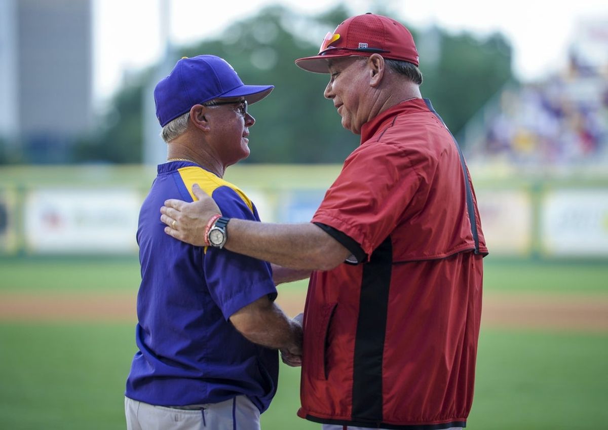LSU Tigers head coach Paul Mainieri and UL Ragin' Cajuns head coach Tony Robichaux speak prior to an NCAA Super Regional game at Alex Box Stadium in Baton Rouge, La., Sunday, June 7, 2015.

Tdabrd 12 22 2015 Advertiser 1 C00120151221img Ncaa675 Jpg 2015060 1 1 Kbcug7cn L731445141img Ncaa675 Jpg 2015060 1 1 Kbcug7cn