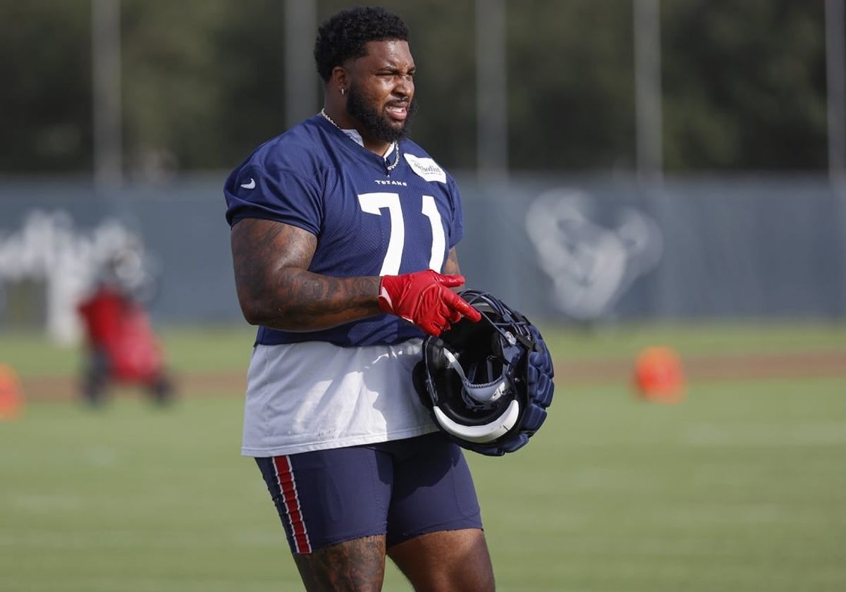 Jun 15, 2022; Houston, TX, USA; Houston Texans offensive lineman Tytus Howard (71) participates in drills during minicamp at Houston Methodist Training Center.