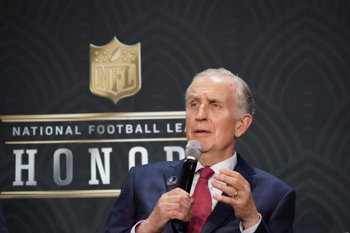 Feb 1, 2020; Miami, Florida, USA; Hall of Fame inductee Paul Tagliabue speaks to the media during the NFL Honors awards presentation at Adrienne Arsht Center. Mandatory Credit: Kirby Lee-Imagn Images
