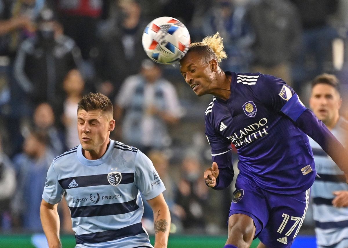 Apr 23, 2021; Kansas City, Kansas, USA; Orlando City forward Nani (17) heads the ball during the second half against Sporting Kansas City at Children's Mercy Park. Mandatory Credit: Peter Aiken-USA TODAY Sports