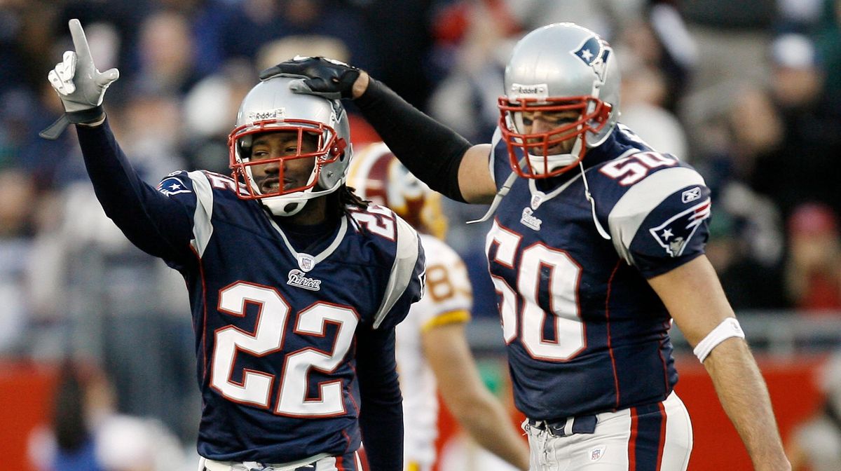 Asante Samuel (left, in 2007) did not mince words about the possibility of Lamar Jackson landing in Foxboro.
