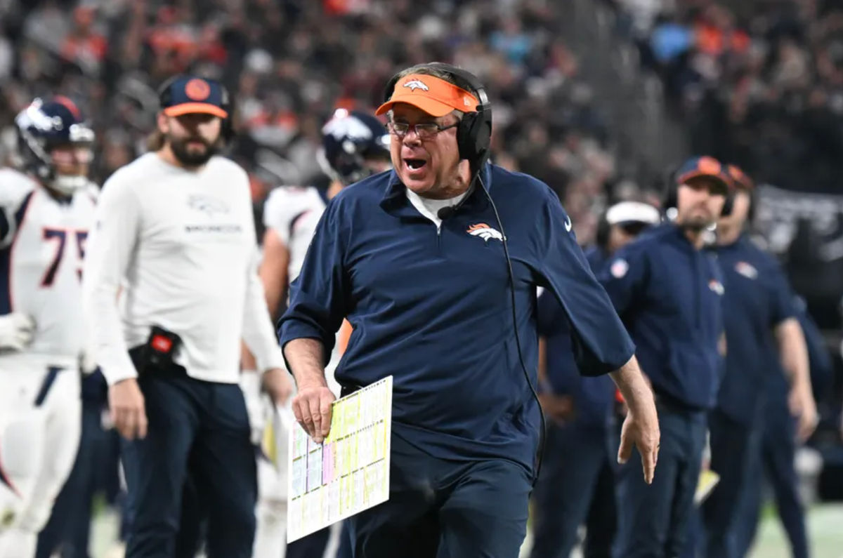 O Denver Broncos de Sean Payton estará em ação na lista de jogos da pré-temporada de domingo. fonte: Getty Images