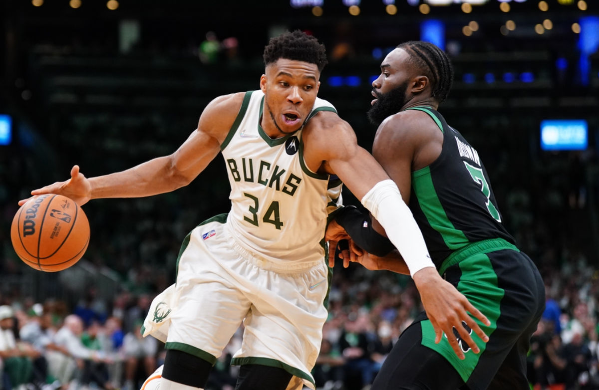 Jaylen Brown e Giannis Antetokounmpo. FOTO USA TODAY ESPORTES IMAGN IMAGENS