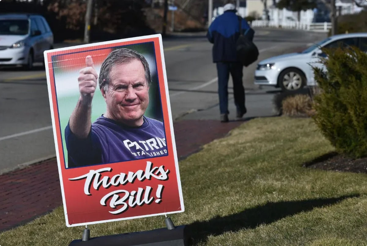 ¿Podrían ser Bill Belichick y el fútbol universitario una pareja perfecta? Crédito de la foto: Steve Heaslip/Cape Cod Times-USA TODAY NETWORK
