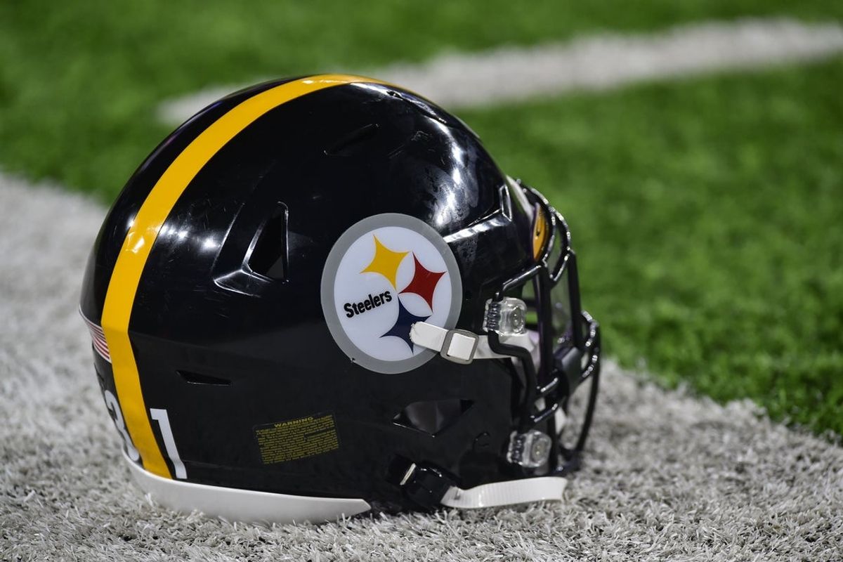 Dec 9, 2021; Minneapolis, Minnesota, USA; The Steelers logo on their helmet before the game between the Minnesota Vikings and the Pittsburgh Steelers at U.S. Bank Stadium. Mandatory Credit: Jeffrey Becker-Imagn Images