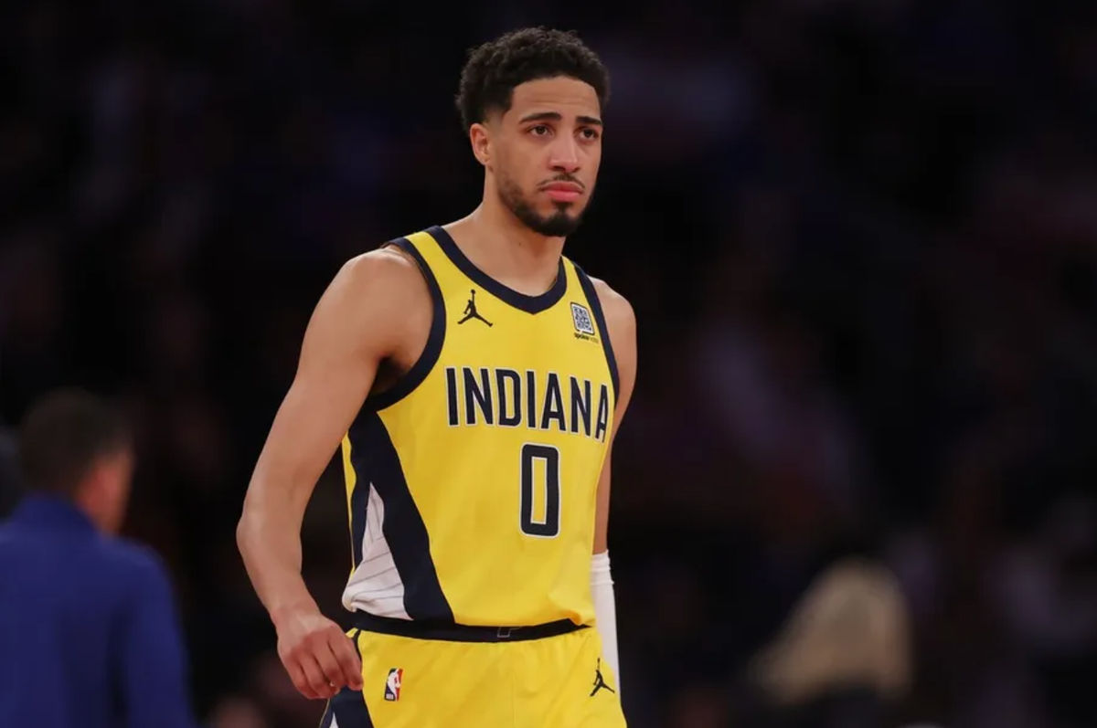 21 de mayo de 2025; Nueva York, EE. UU.; El base de los Indiana Pacers, Tyrese Haliburton (0), reacciona en el tercer cuarto contra los New York Knicks durante el primer partido de la final de la Conferencia Este de los Playoffs de la NBA de 2025 en el Madison Square Garden. Crédito obligatorio: Brad Penner-Imagn Images