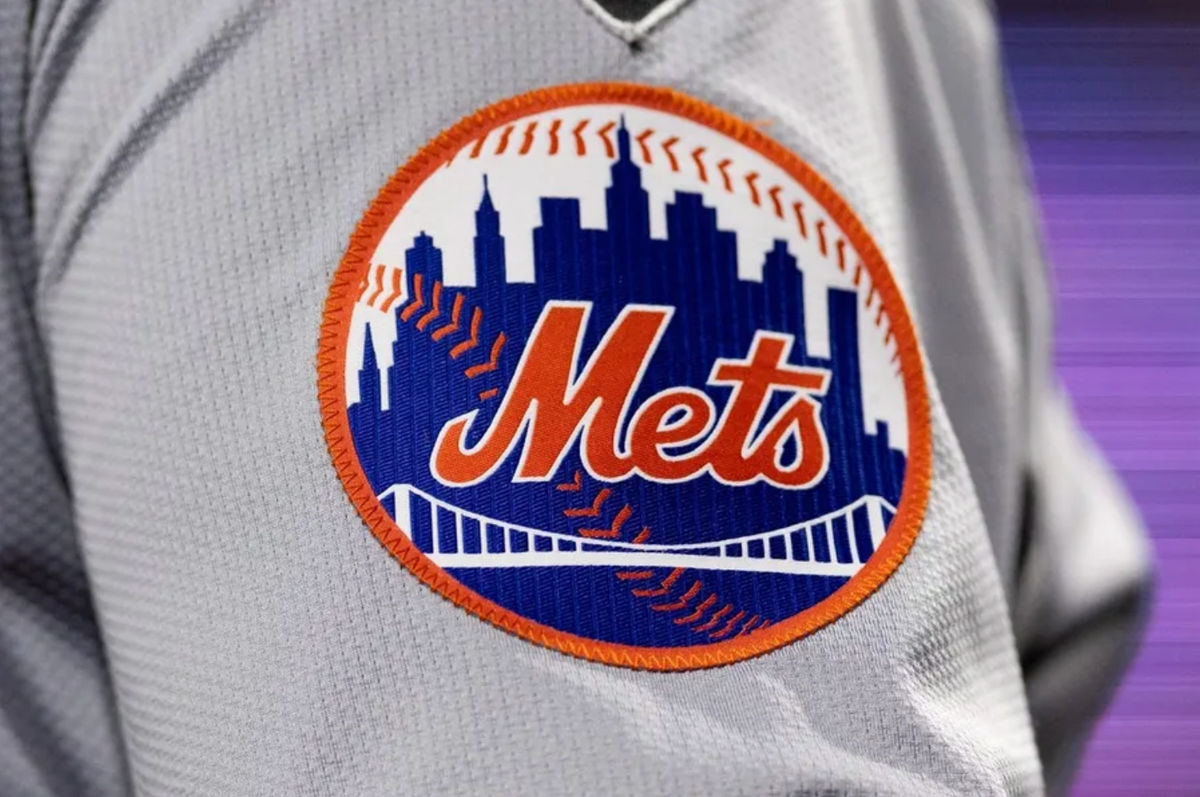 May 15, 2024; Philadelphia, Pennsylvania, USA; New York Mets logo on the sleeve of J.D. Martinez during a game against the Philadelphia Phillies at Citizens Bank Park. Mandatory Credit: Bill Streicher-Imagn Images