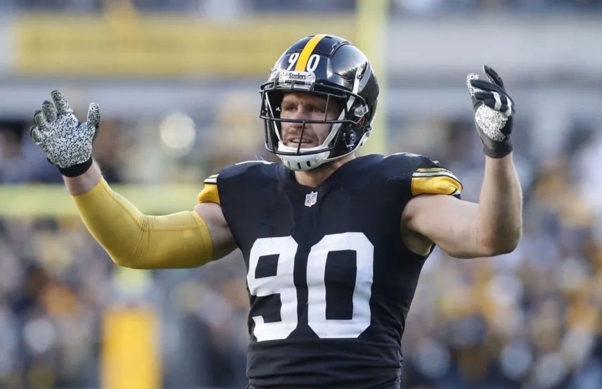 Nov 12, 2023; Pittsburgh, Pennsylvania, USA; Pittsburgh Steelers linebacker T.J. Watt (90) reacts to the crowd against the Green Bay Packers during the fourth quarter at Acrisure Stadium. Pittsburgh won 23-19. Mandatory Credit: Charles LeClaire-Imagn Images