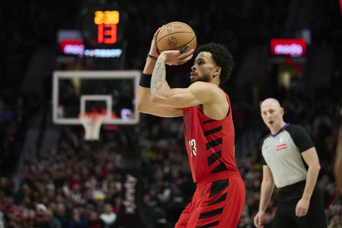 Jan 9, 2026; Portland, Oregon, USA; Portland Trail Blazers forward Toumani Camara (33) shoots a jump shot during the second half against Houston Rockets at Moda Center. Mandatory Credit: Troy Wayrynen-Imagn Images