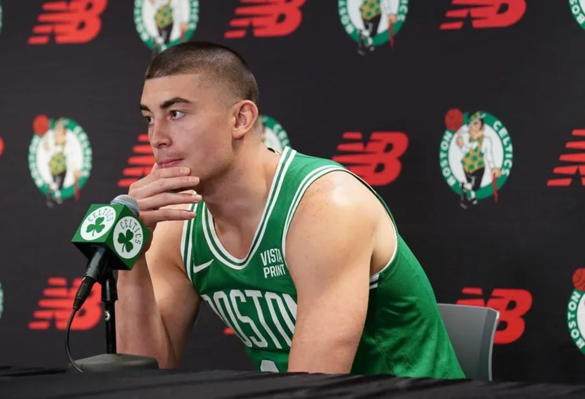 Oct 2, 2023; Boston, Celtics, USA; Boston Celtics guard Payton Pritchard (11) talks with sports media during Boston Celtics Media Day. credits: David Butler II-USA TODAY Sports