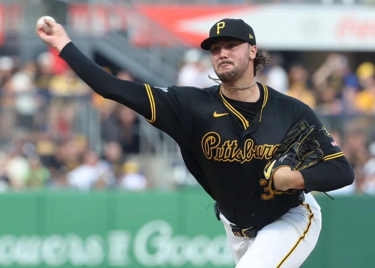 9 de junho de 2026; Pittsburgh, Pensilvânia, EUA; O arremessador titular do Pittsburgh Pirates, Paul Skenes (30), arremessa contra o Los Angeles Dodgers durante a quinta entrada no PNC Park. Crédito obrigatório: Charles LeClaire-Imagn Images