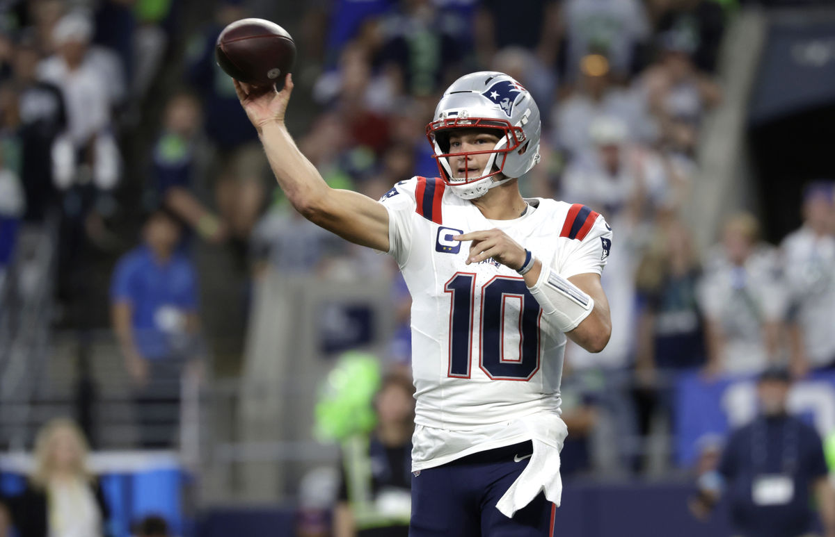 Sep 9, 2026; Seattle, Washington, USA; New England Patriots quarterback Drake Maye (10) throws during the third quarter against the Seattle Seahawks at Lumen Field. Mandatory Credit: Joe Nicholson-Imagn Images