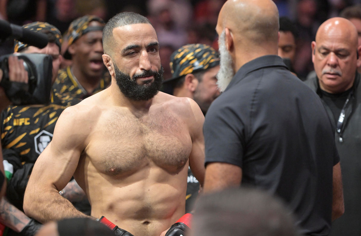 May 10, 2025; Montreal, Quebec, CANADA; Belal Muhammad (red gloves) prepares to fight Jack Della Maddalena (not pictured) during UFC 315 at Bell Centre. Mandatory Credit: Eric Bolte-Imagn Images