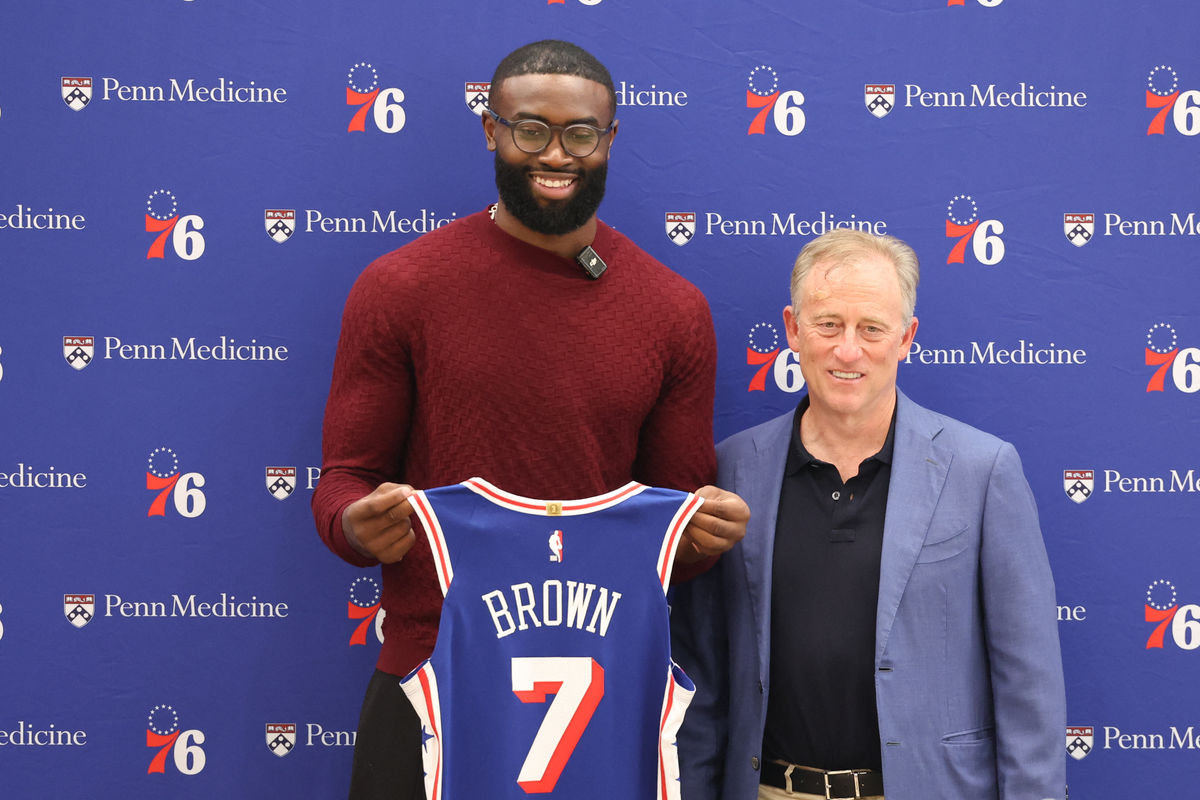 Aug 6, 2026; Camden, NJ, USA; Philadelphia 76ers guard Jaylen Brown and managing partner Josh Harris pose for a photo during his introductory press conference at the Francis J. Myers Recreation Center. Mandatory Credit: Bill Streicher-Imagn Images