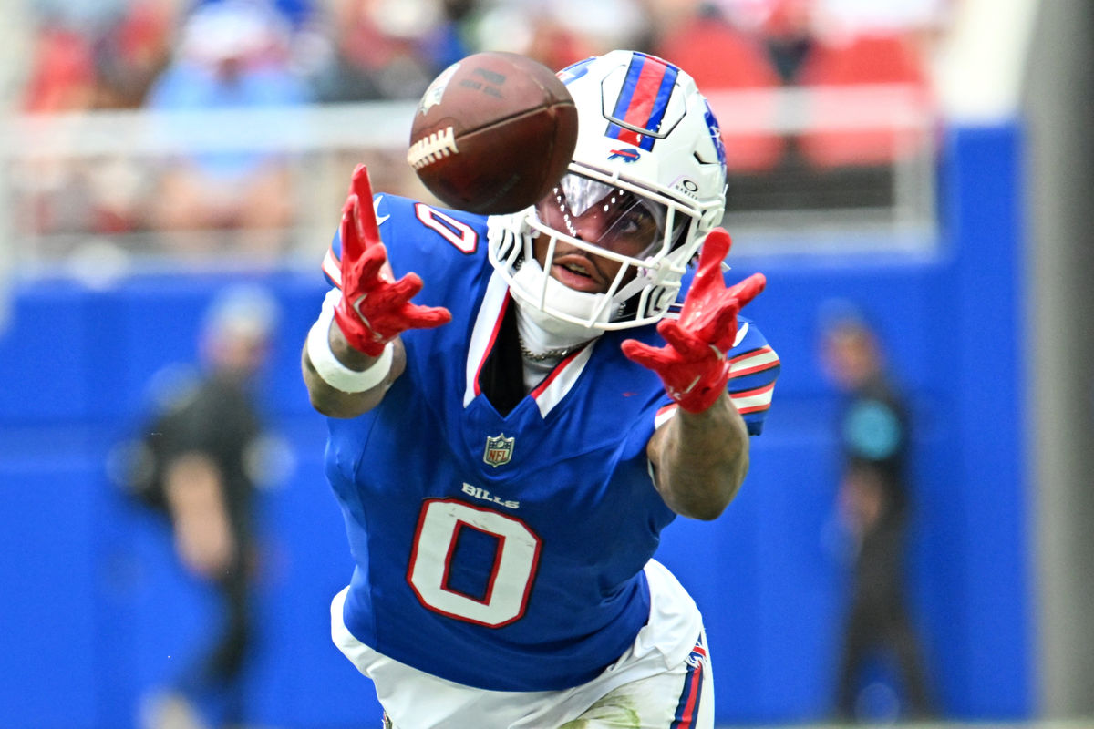 Oct 4, 2026; Orchard Park, New York, USA; Buffalo Bills wide receiver Keon Coleman (0) makes a diving catch during the fourth quarter against the New England Patriots at New Highmark Stadium. Mandatory Credit: Mark Konezny-Imagn Images
