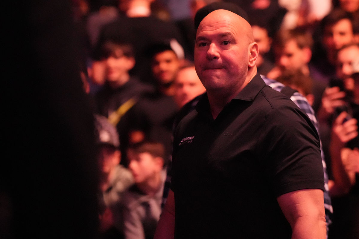 Mar 21, 2026; London,UNITED KINGDOM; UFC CEO Dana White greets fans before the fight between Kurtis Campbell (red gloves) and Danny Silva (blue gloves) during UFC Fight Night at O2 Arena. Mandatory Credit: Peter van den Berg-Imagn Images