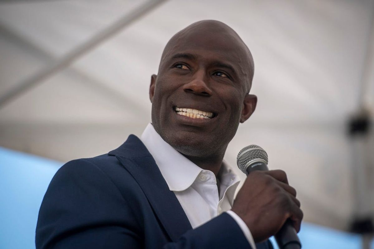 Former Denver Broncos running back and NFL Hall of Fame member Terrell Davis speaks at the 2022 Connect Conference at Encompass Technologies in Fort Collins on Thursday, June 9, 2022.

Ftc 0609 Ja Terrell Davis 002