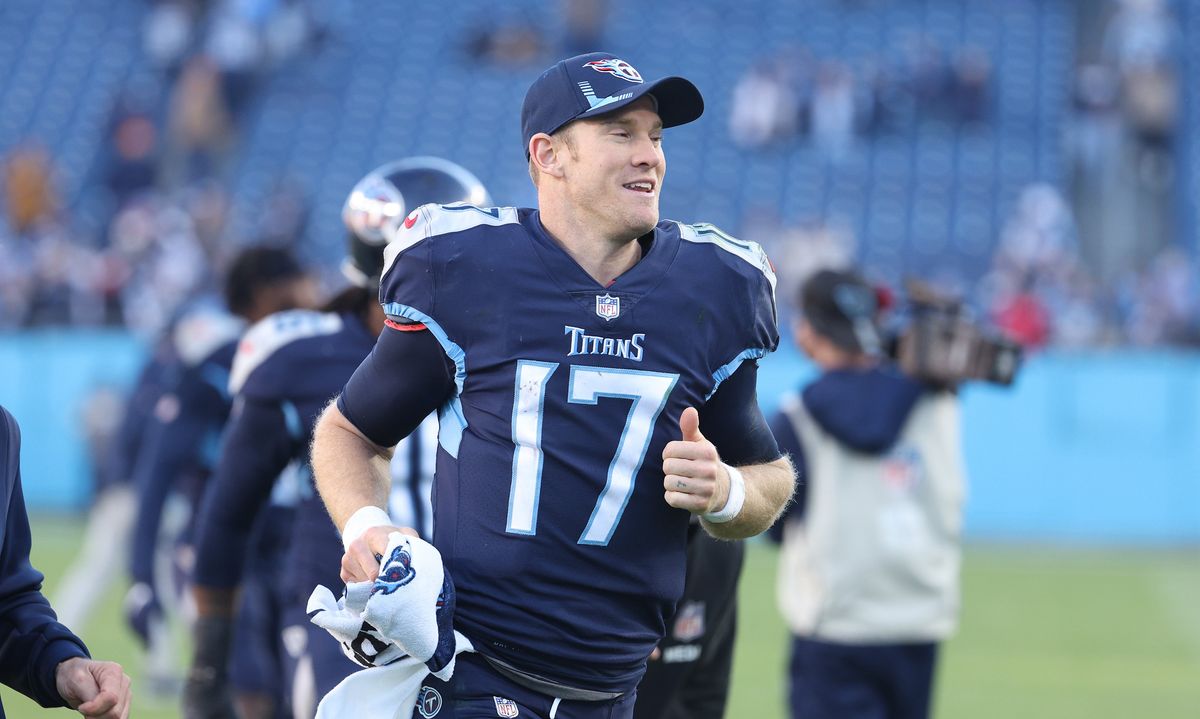 Ryan Tannehill doesn’t want to help train his replacement.