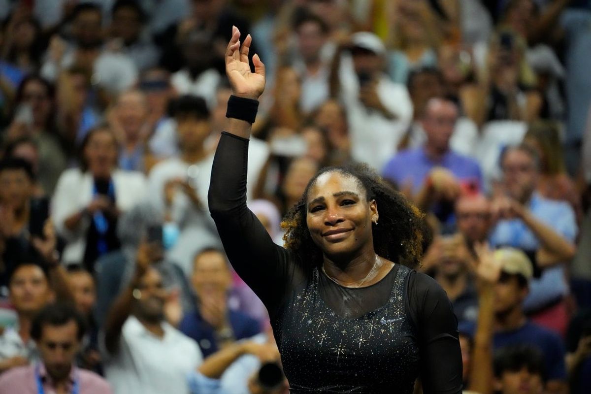 Sept 2, 2022; Flushing, NY, USA; Serena Williams of the USA waves to the crowd after losing to Ajla Tomljanovic of Australia on day five of the 2022 U.S. Open tennis tournament at USTA Billie Jean King National Tennis Center. Mandatory Credit: Robert Deutsch-Imagn Images
