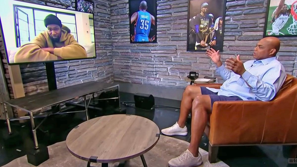 KD talks Twitter trolls with Charles Barkley.