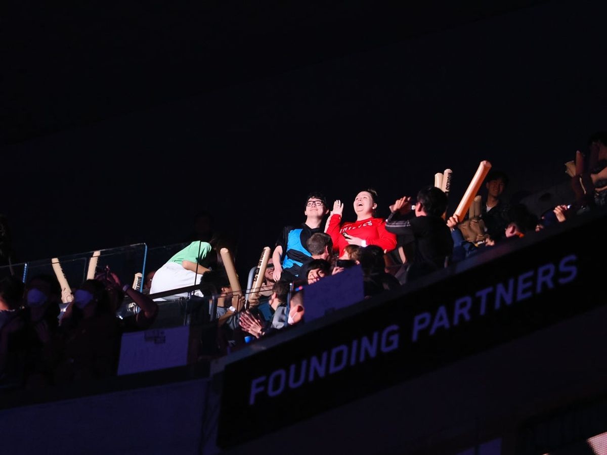 Nov 5, 2022; San Francisco, California, USA; Fans react after accepting a marriage proposal between games during the League of Legends World Championships between DRX and T1 at Chase Center. Mandatory Credit: Kelley L Cox-Imagn Images