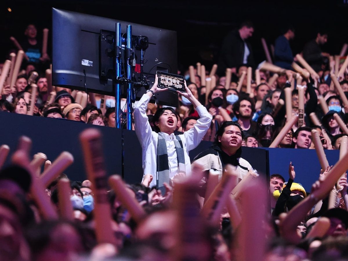 Nov 5, 2022; San Francisco, California, USA; Fans react during the League of Legends World Championships between T1 and DRX at Chase Center. Mandatory Credit: Kelley L Cox-USA TODAY Sports