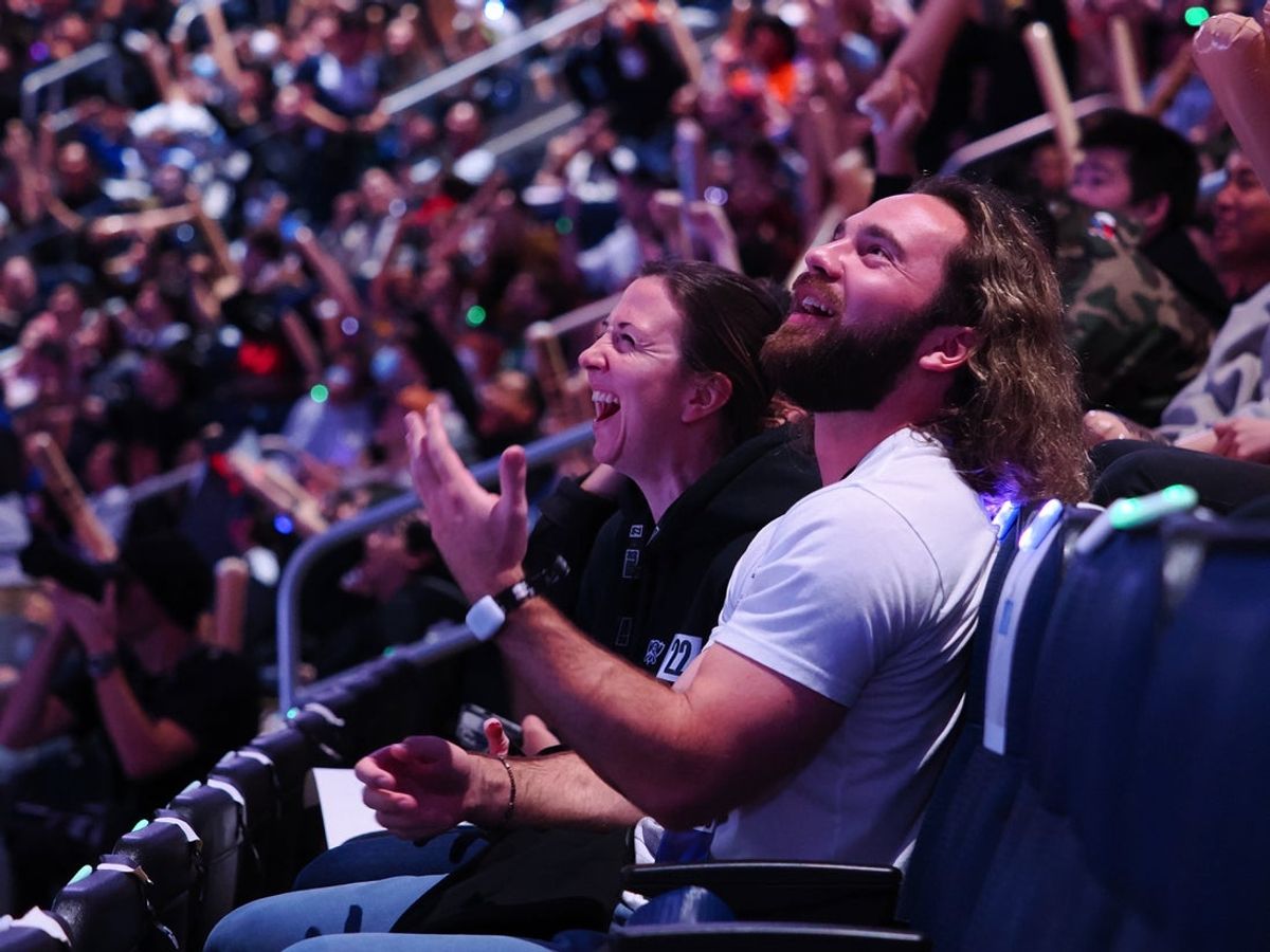 Nov 5, 2022; San Francisco, California, USA; Fans react during the League of Legends World Championships between T1 and DRX at Chase Center. Mandatory Credit: Kelley L Cox-Imagn Images