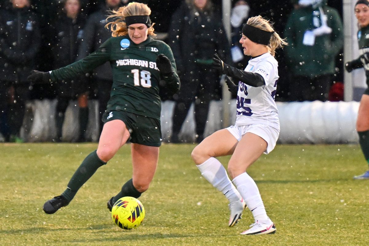 MSU's Justina Gaynor (18) passes the ball as TCU's Skylar Heinrich (25) defends in the second round of the NCAA Women   s Soccer Championship Friday, Nov. 18, 2022, at Alumni Stadium.

Ncaa Women S Soccer Tcu Vs Msu