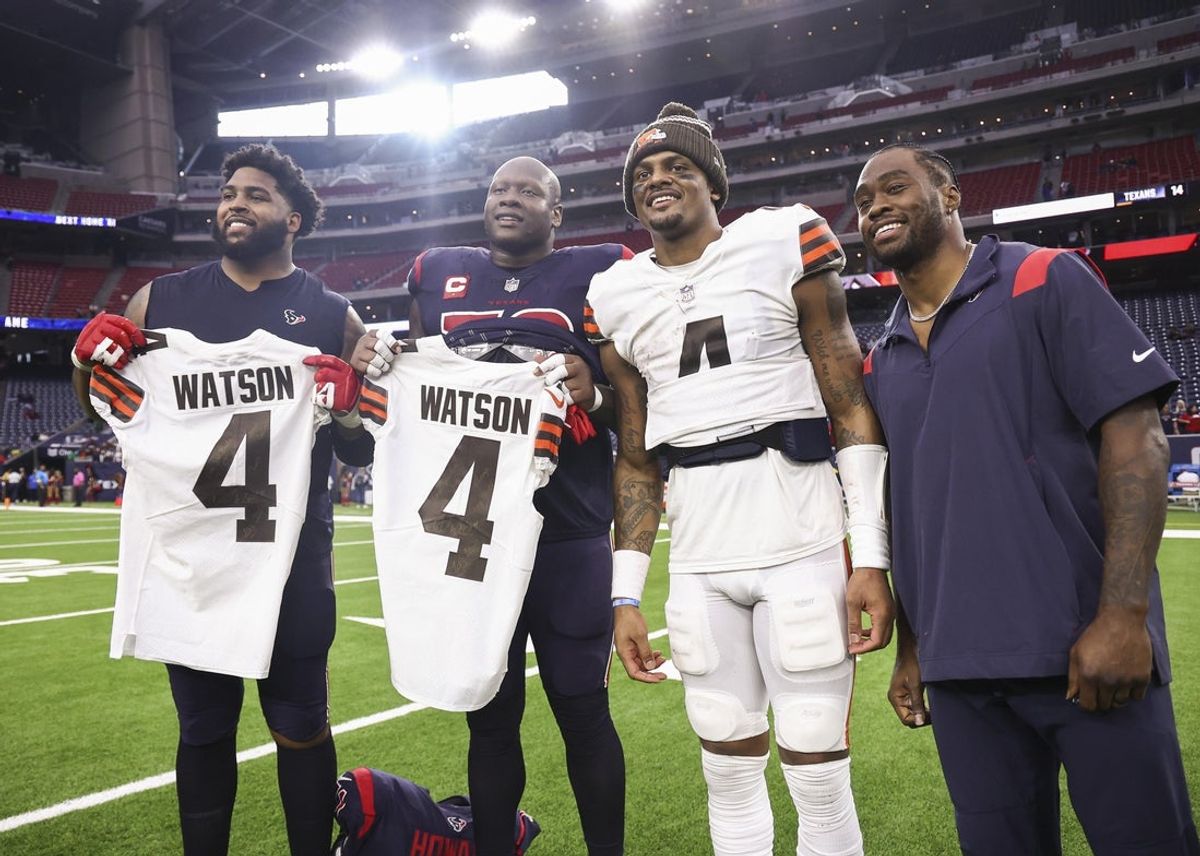 Cleveland Browns quarterback Deshaun Watson (4) stands on the field with Houston Texans offensive tackle Tytus Howard (71) and offensive tackle Laremy Tunsil (78) and wide receiver Brandin Cooks (right) after the game at NRG Stadium. Mandatory Credit: Troy Taormina-Imagn Images
