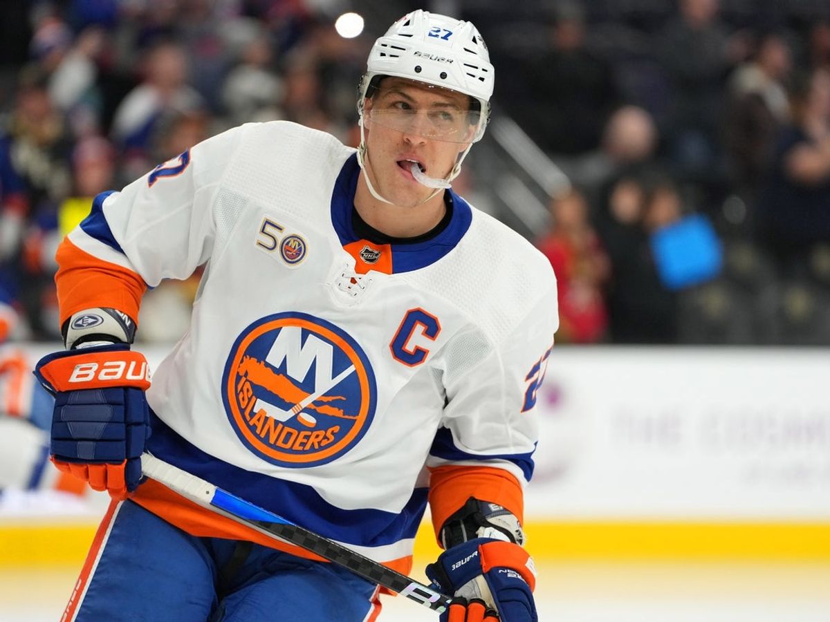 Dec 17, 2022; Las Vegas, Nevada, USA; New York Islanders left wing Anders Lee (27) warms up before a game against the Vegas Golden Knights at T-Mobile Arena. Mandatory Credit: Stephen R. Sylvanie-Imagn Images