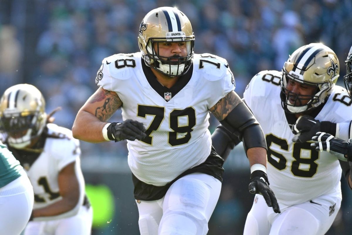Jan 1, 2023; Philadelphia, Pennsylvania, USA; New Orleans Saints center Erik McCoy (78) against the Philadelphia Eagles at Lincoln Financial Field. Mandatory Credit: Eric Hartline-Imagn Images