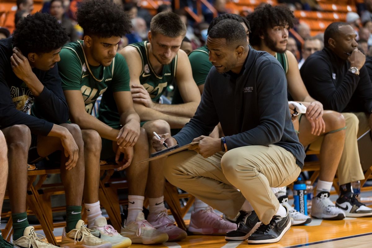 Charlotte head men's basketball coach Ron Sanchez directs his team at a game against Charlotte Thursday, Feb. 9, 2023, at the Don Haskins Center in El Paso.