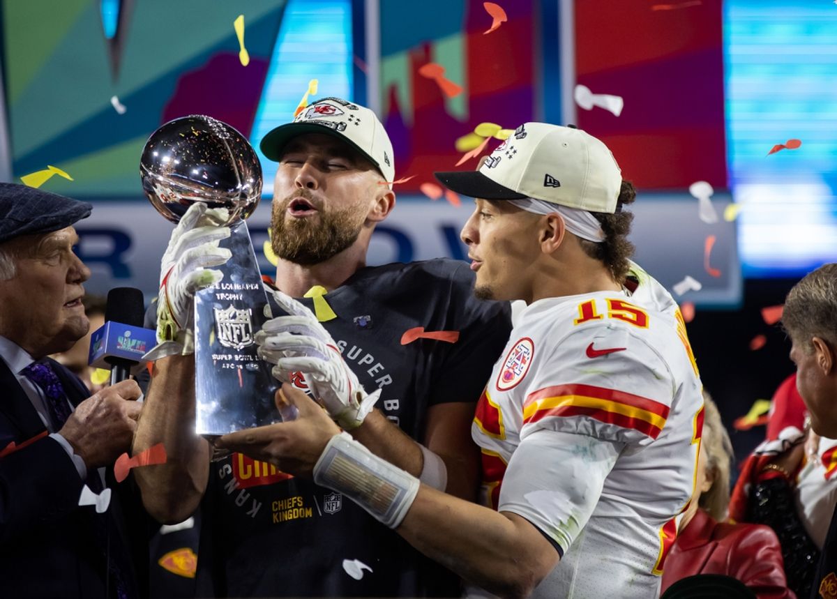 Kansas City Chiefs quarterback Patrick Mahomes (right) and tight end Travis Kelce are back to chase a third consecutive Lombardi Trophy. Mark J. Rebilas-USA TODAY Sports