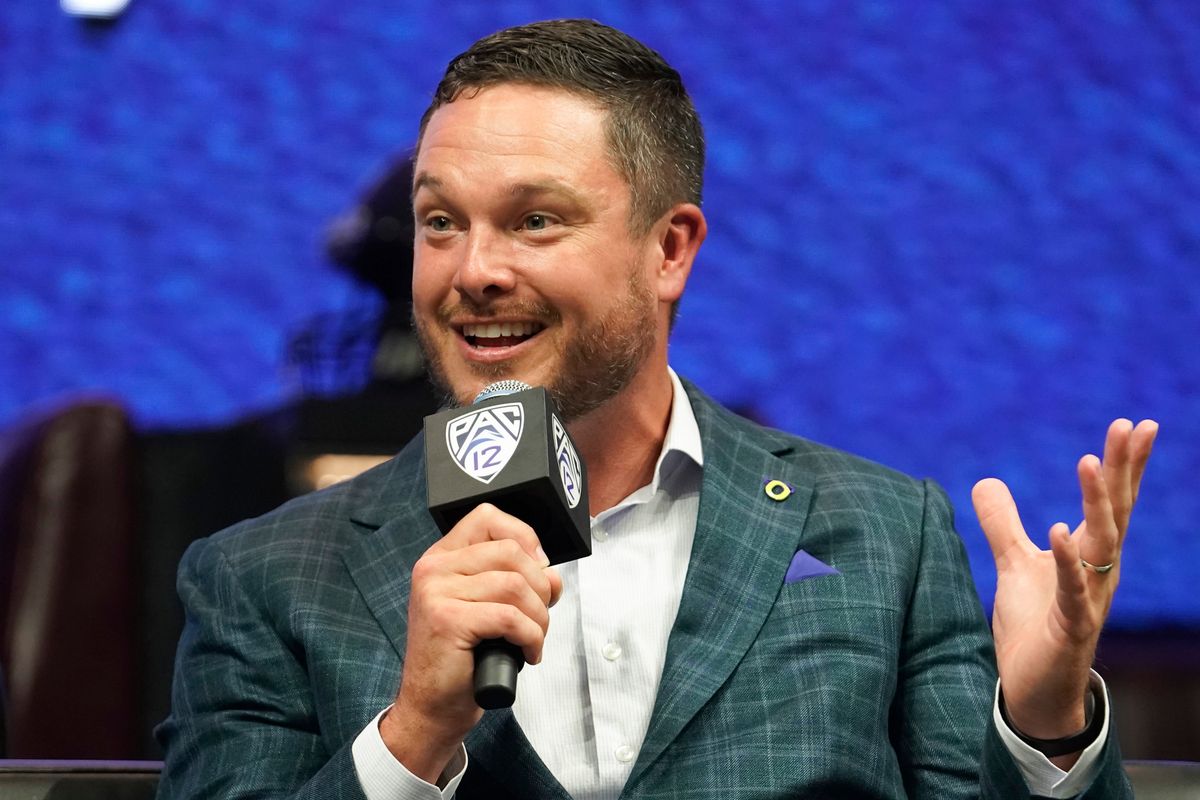 Oregon head coach Dan Lanning speaks at an NCAA college football Pac-12 media day
