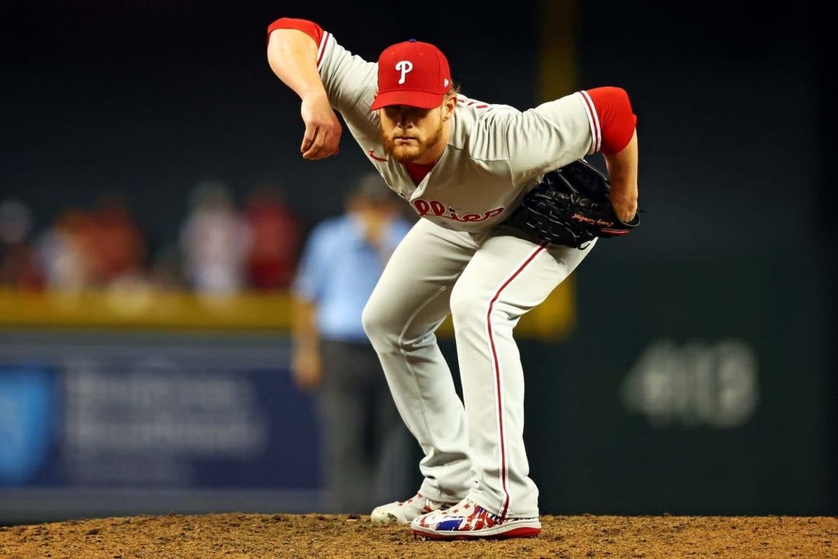 Oct 20, 2023; Phoenix, Arizona, USA; Philadelphia Phillies relief pitcher Craig Kimbrel (31) pitches during the eighth inning against the Arizona Diamondbacks in game four of the NLCS for the 2023 MLB playoffs at Chase Field.